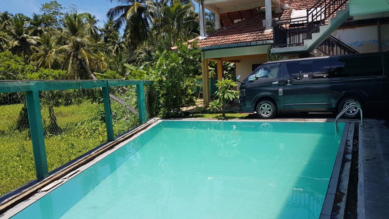 Royal Ace Unawatuna Exterior foto